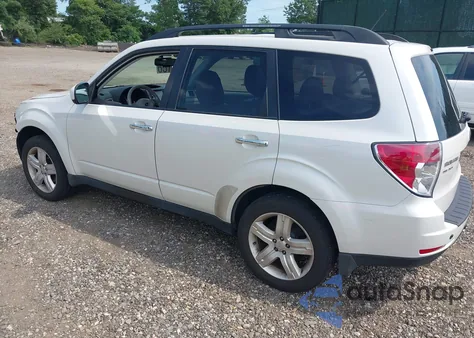 2010 Subaru Forester 2.5X Limited z USA, uszkodzony, nr VIN JF2SH6DC8AH746743